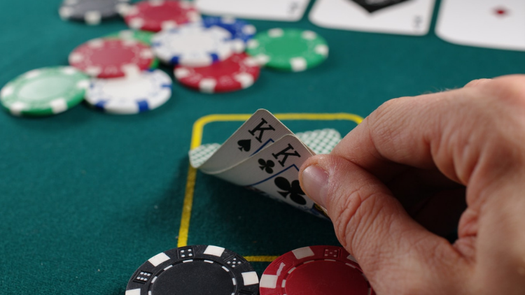 4 Reasons Poker is the Ideal Team-Building Exercise